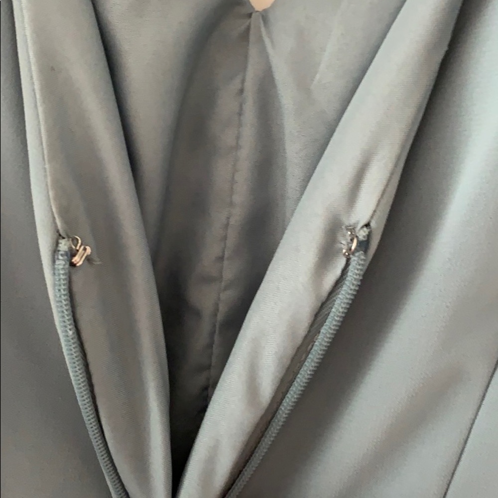Formal dress - Picture 6 of 8